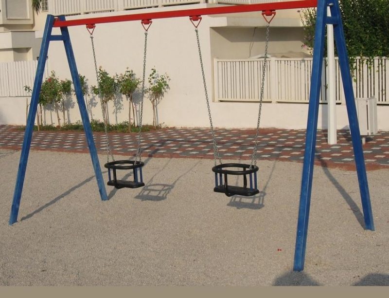 נדנדה כפולה לפעוטות מק"ט D-4554